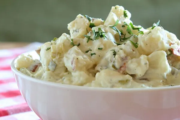 Картофельный салат с травами