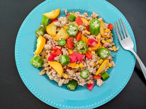 Овощное жаркое с индейкой