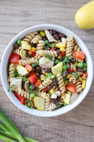 Паста-салат с курицей